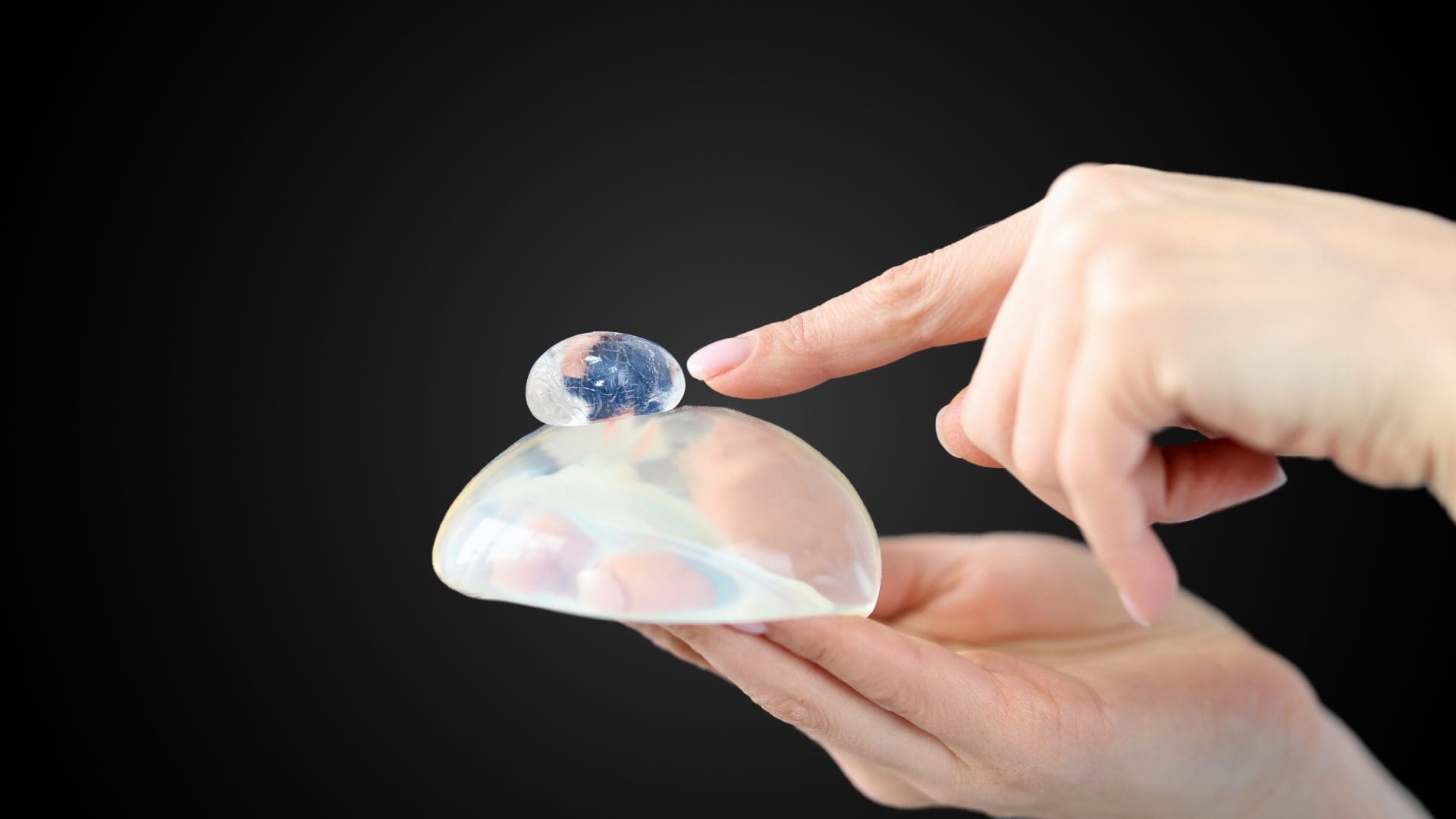 Breast Implant Rupture: What You Need to Know 1 breast implant rupture